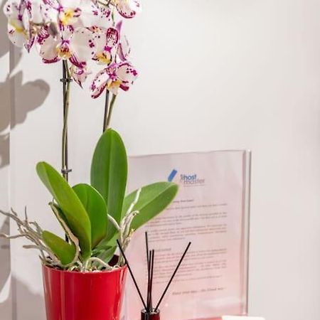 The Hostmaster Hollywood Space Studio Athens Ngoại thất bức ảnh